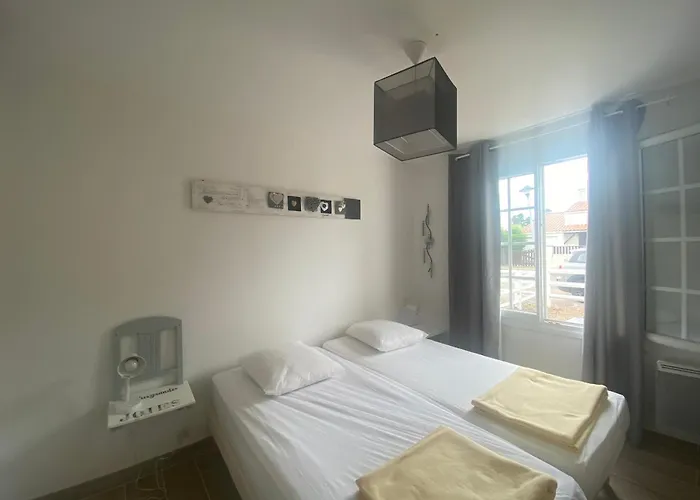 Maison La Tranche-sur-mer, 5 Pièces, 6 Personnes - Fr-1-22-318 La Tranche-sur-Mer